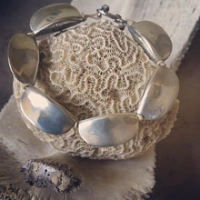 Load image into Gallery viewer, YEMAYA bracelet