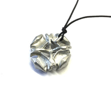 Load image into Gallery viewer, FOSSIL FLOWER pendant