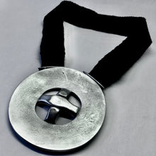 Load image into Gallery viewer, SUNCROSS necklace