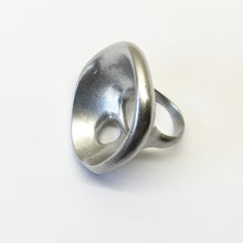 Load image into Gallery viewer, OVUM ring