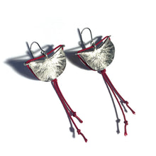 Load image into Gallery viewer, FLAMINGO earrings