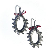 Load image into Gallery viewer, PRICKLEPAIR earrings