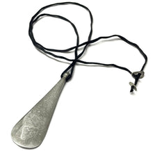 Load image into Gallery viewer, SPOONBILL pendant