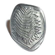 Load image into Gallery viewer, TRILOBITE ring
