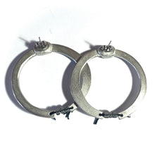 Load image into Gallery viewer, CYCLIC earrings