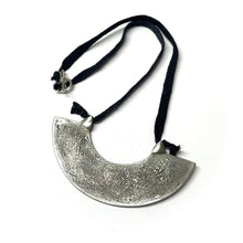 Load image into Gallery viewer, ARC necklace