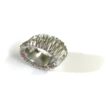 Load image into Gallery viewer, RUFFLE ring