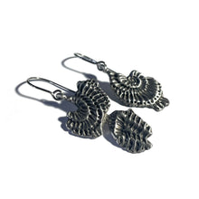 Load image into Gallery viewer, FOSSIL FRAGMENT earrings