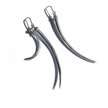 Load image into Gallery viewer, THORN earrings